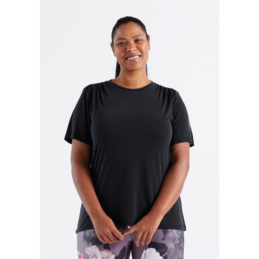 Q SPORTSWEAR Zamilla W Loose Fit S/S Tee T-shirt 1001 Black
